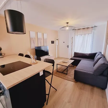 Duplex Neuf Centre Avec Parking Daire Neauphle-le-Château