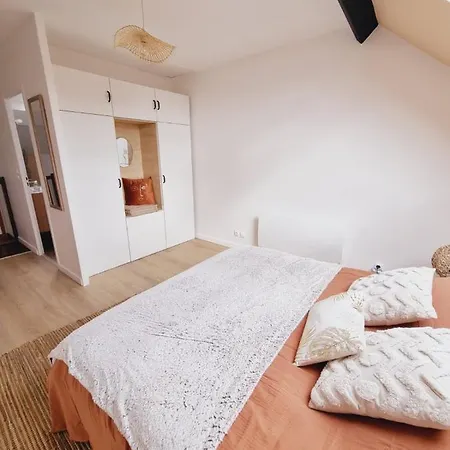 Duplex Neuf Centre Avec Parking Neauphle-le-Château
